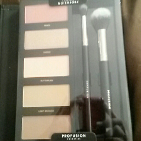 NWOT Profusion pro face - Picture 3 of 4